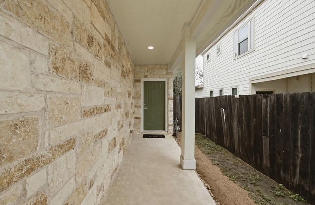 3306 Thomas Kincheon ST, Austin, TX 78745