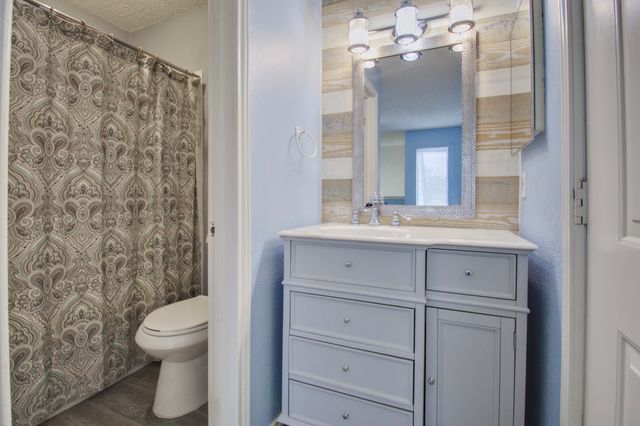 2301 Basil Drive F211, Arlington, TX 76006