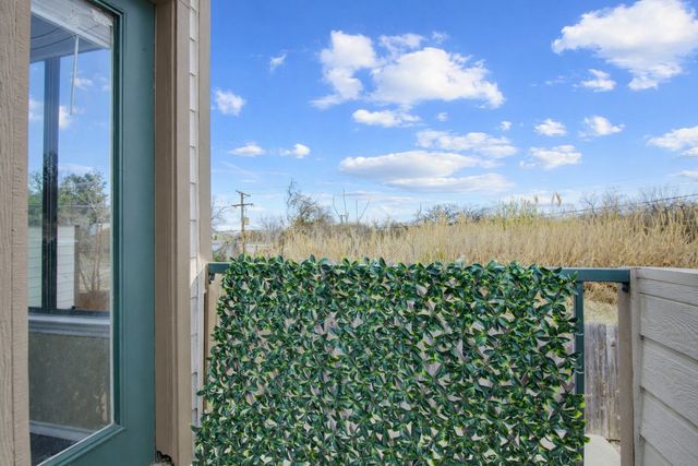 2301 Basil Drive F211, Arlington, TX 76006