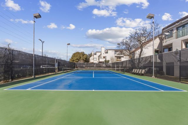 2301 Basil Drive F211, Arlington, TX 76006