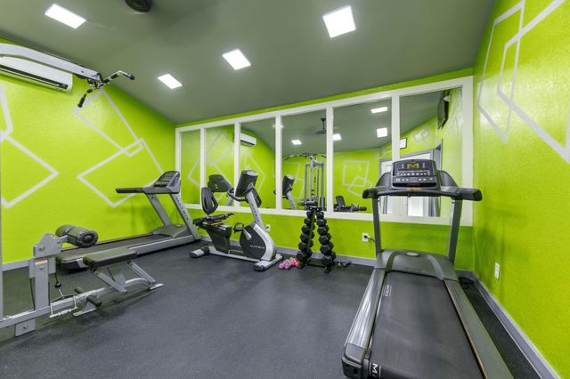 2301 Basil Drive F211, Arlington, TX 76006