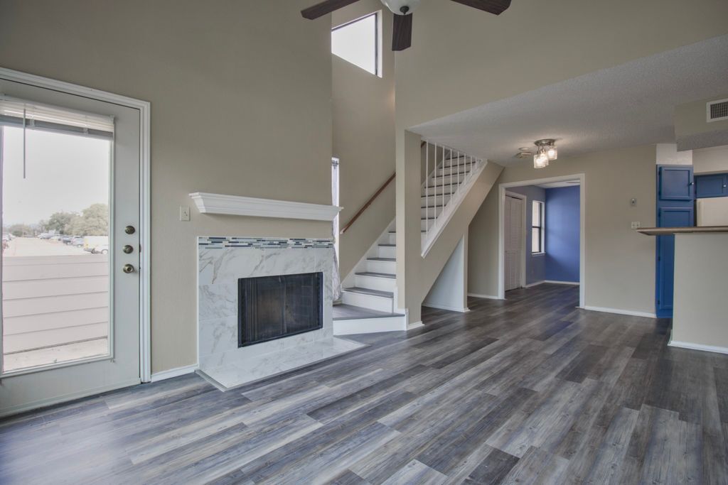 2301 Basil Drive F211, Arlington, TX 76006