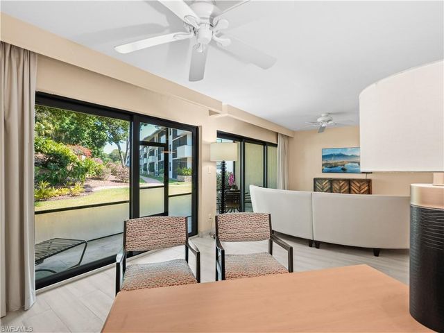 600 Neapolitan WAY 127, Naples, FL 34103