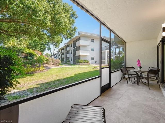 600 Neapolitan WAY 127, Naples, FL 34103