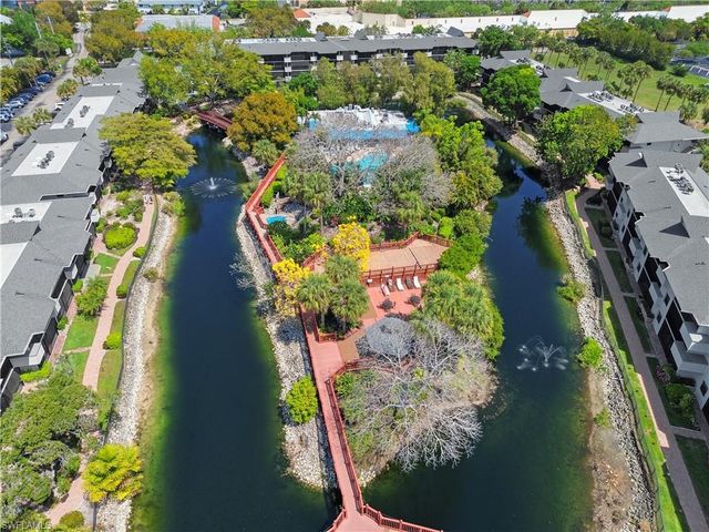 600 Neapolitan WAY 127, Naples, FL 34103