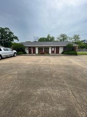 1428 PETERMAN Drive, Alexandria, LA 71301