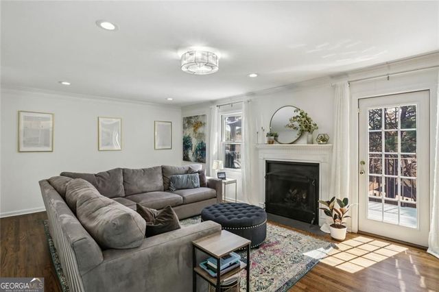 18 Sycamore Station, Decatur, GA 30030