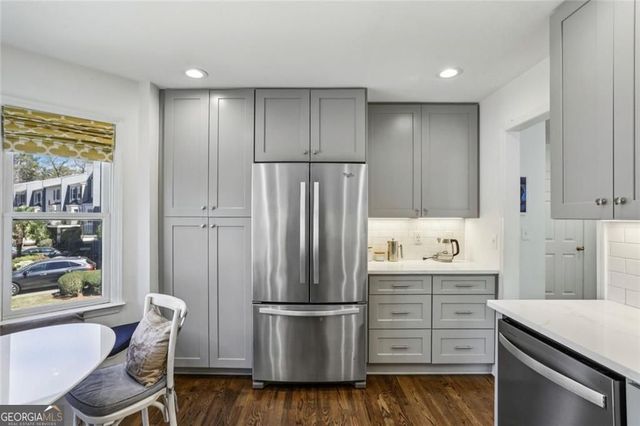 18 Sycamore Station, Decatur, GA 30030