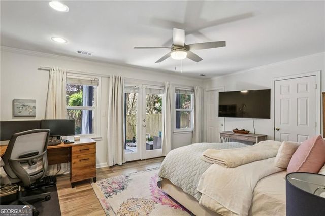 18 Sycamore Station, Decatur, GA 30030