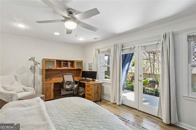 18 Sycamore Station, Decatur, GA 30030