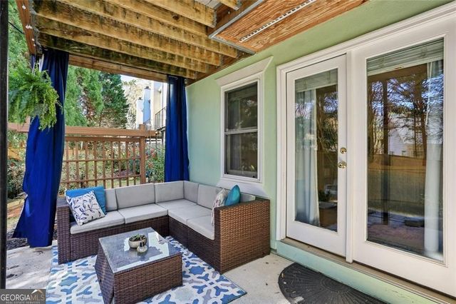 18 Sycamore Station, Decatur, GA 30030