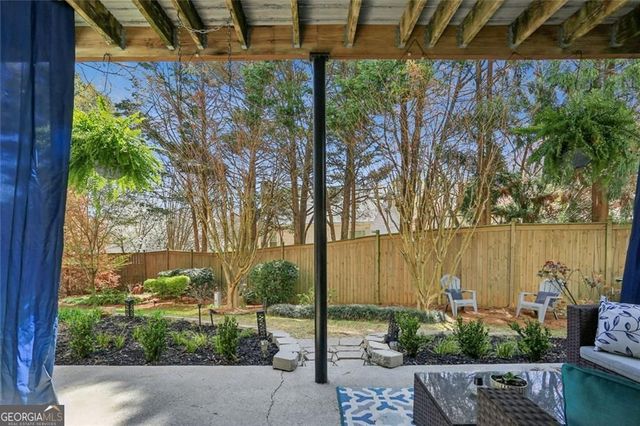 18 Sycamore Station, Decatur, GA 30030