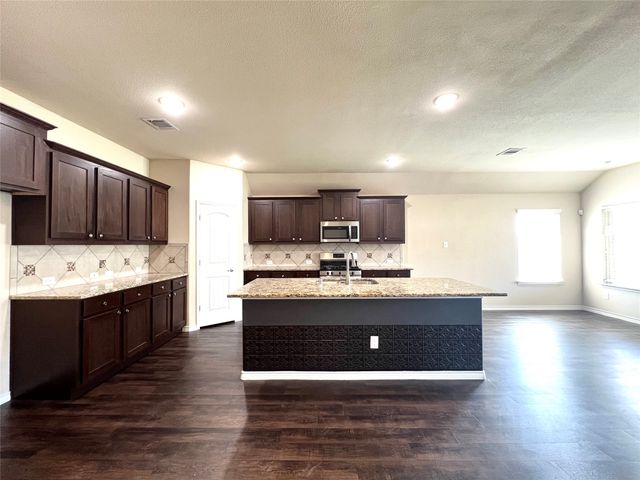 569 W Kara Drive, Fate, TX 75087