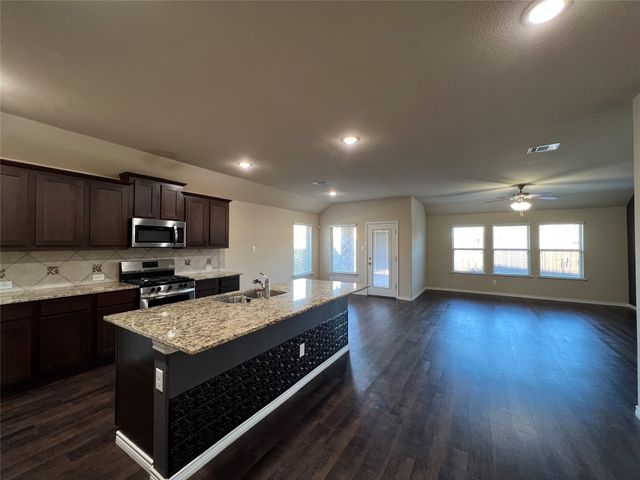 569 W Kara Drive, Fate, TX 75087