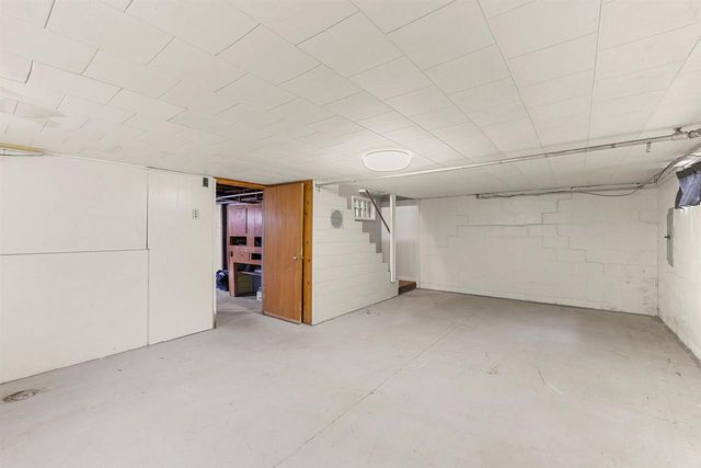 55 ROYAL AVENUE, Fond Du Lac, WI 54935