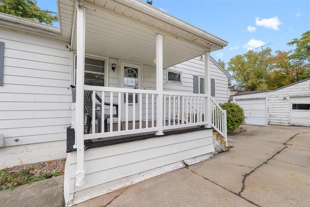 55 ROYAL AVENUE, Fond Du Lac, WI 54935