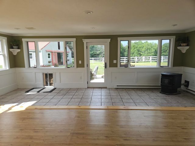 29 River Road, New Ipswich, NH 03071