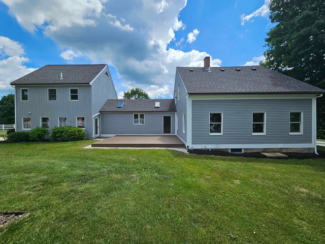29 River Road, New Ipswich, NH 03071