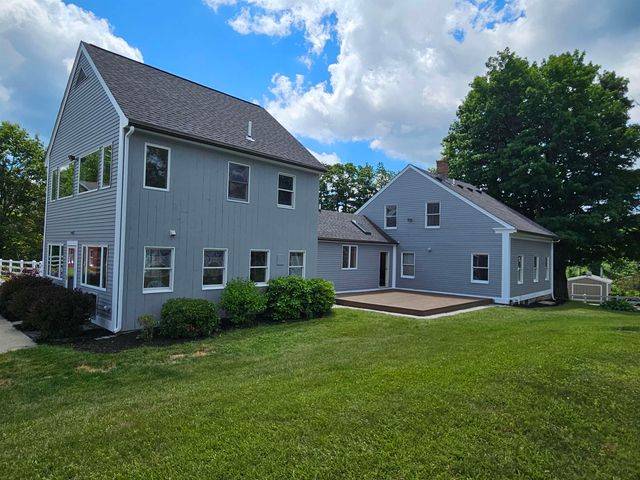 29 River Road, New Ipswich, NH 03071