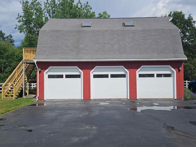 29 River Road, New Ipswich, NH 03071