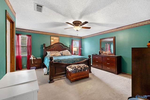 520 Kimberly Drive, Albertville, AL 35950