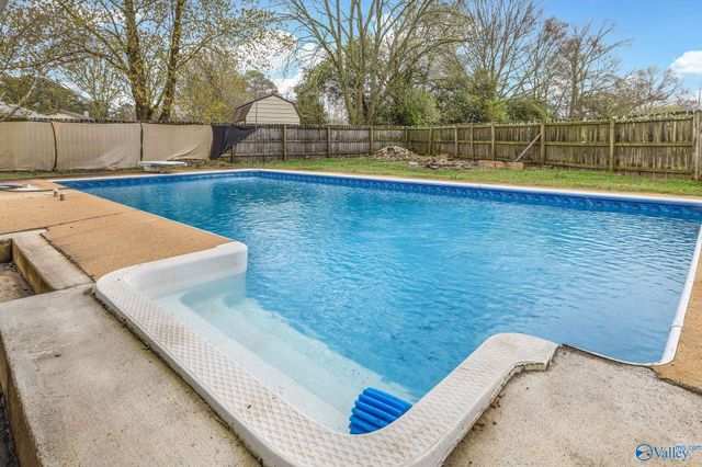 520 Kimberly Drive, Albertville, AL 35950