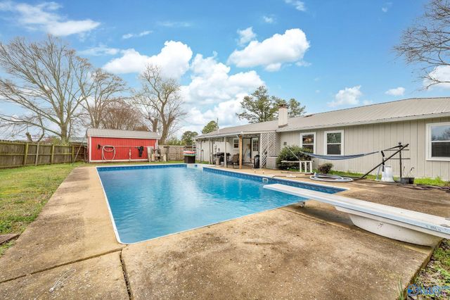 520 Kimberly Drive, Albertville, AL 35950