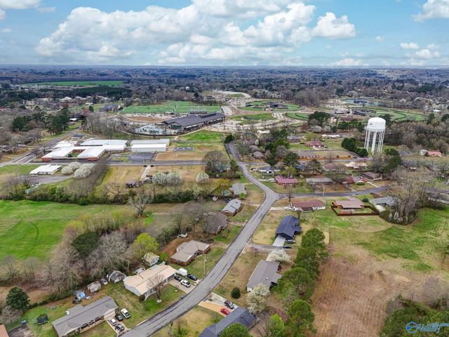 520 Kimberly Drive, Albertville, AL 35950