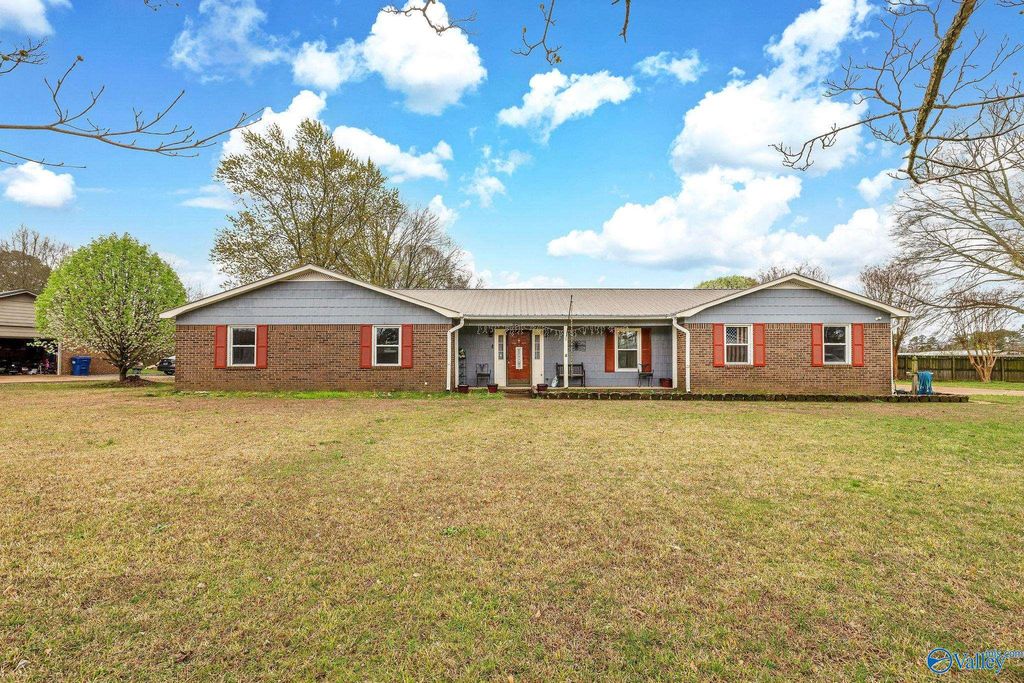 520 Kimberly Drive, Albertville, AL 35950