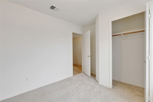 2009 Barnett DR, Cedar Park, TX 78613