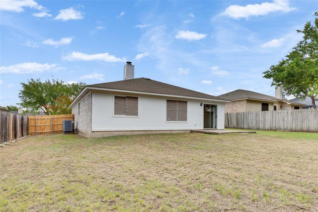 2009 Barnett DR, Cedar Park, TX 78613