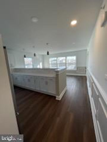 104 GANTTOWN RD, Turnersville, NJ 08012