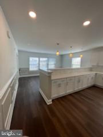 104 GANTTOWN RD, Turnersville, NJ 08012