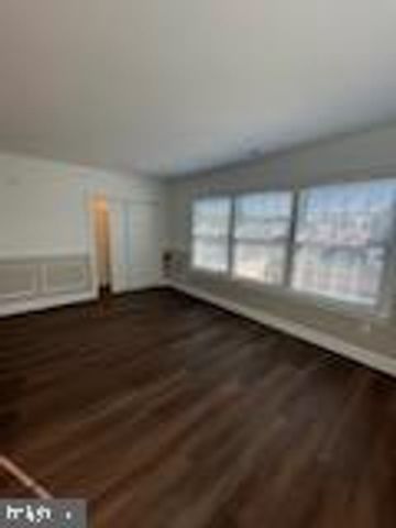104 GANTTOWN RD, Turnersville, NJ 08012