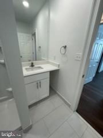 104 GANTTOWN RD, Turnersville, NJ 08012