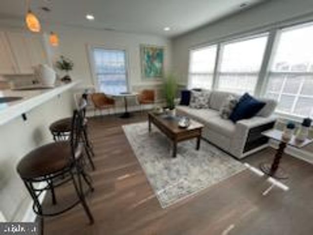 104 GANTTOWN RD, Turnersville, NJ 08012