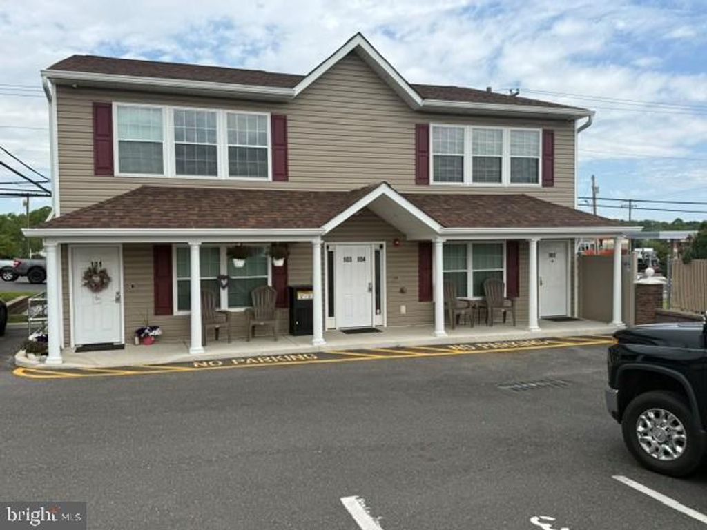 104 GANTTOWN RD, Turnersville, NJ 08012
