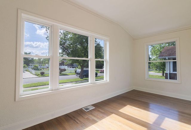 805 Lincoln Street, Gary, IN 46402