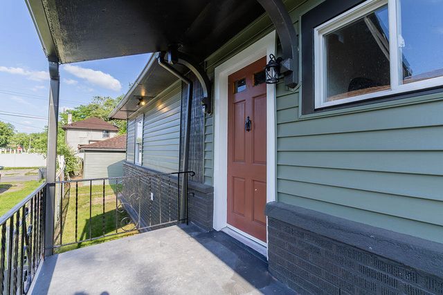 805 Lincoln Street, Gary, IN 46402