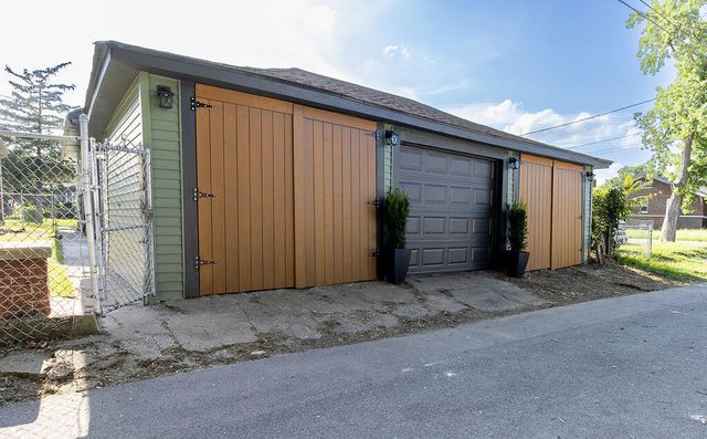 805 Lincoln Street, Gary, IN 46402