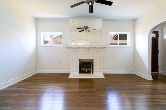 805 Lincoln Street, Gary, IN 46402
