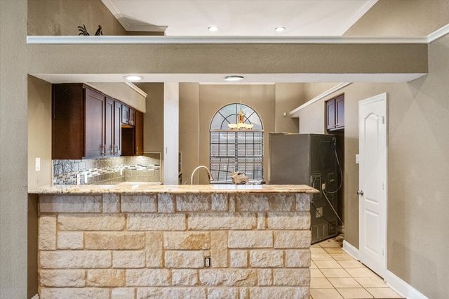 602 Aviary Drive, Desoto, TX 75115