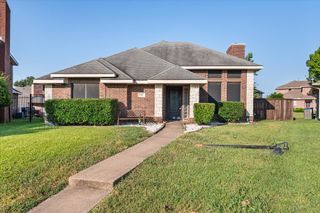 602 Aviary Drive, Desoto, TX 75115