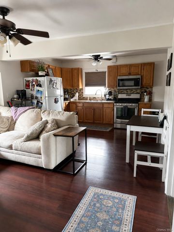 122 Radcliffe Road UPPER, Island Park, NY 11558