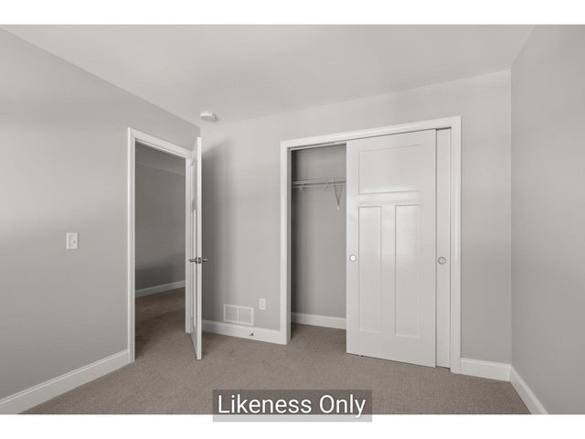 66 Daniel Drive, South Burlington, VT 05403