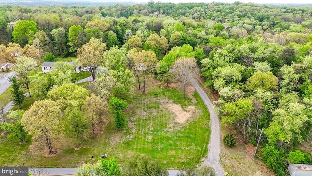 1217 NESTLE QUARRY RD, Falling Waters, WV 25419