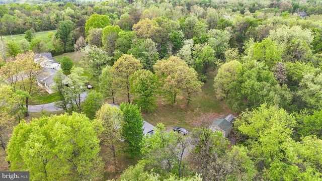 1217 NESTLE QUARRY RD, Falling Waters, WV 25419