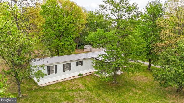 1217 NESTLE QUARRY RD, Falling Waters, WV 25419