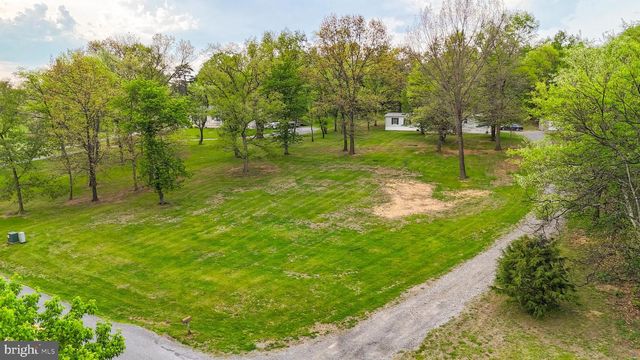 1217 NESTLE QUARRY RD, Falling Waters, WV 25419