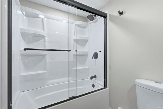 3831 Ironwood Court, Fort Wayne, IN 46815